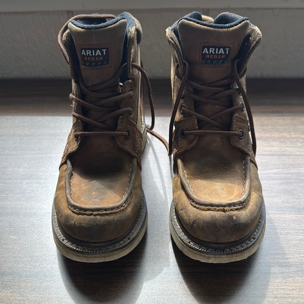 Ariat Brown Leather Work Boots with Reinforced Toe Waterproof Mens size 6.5